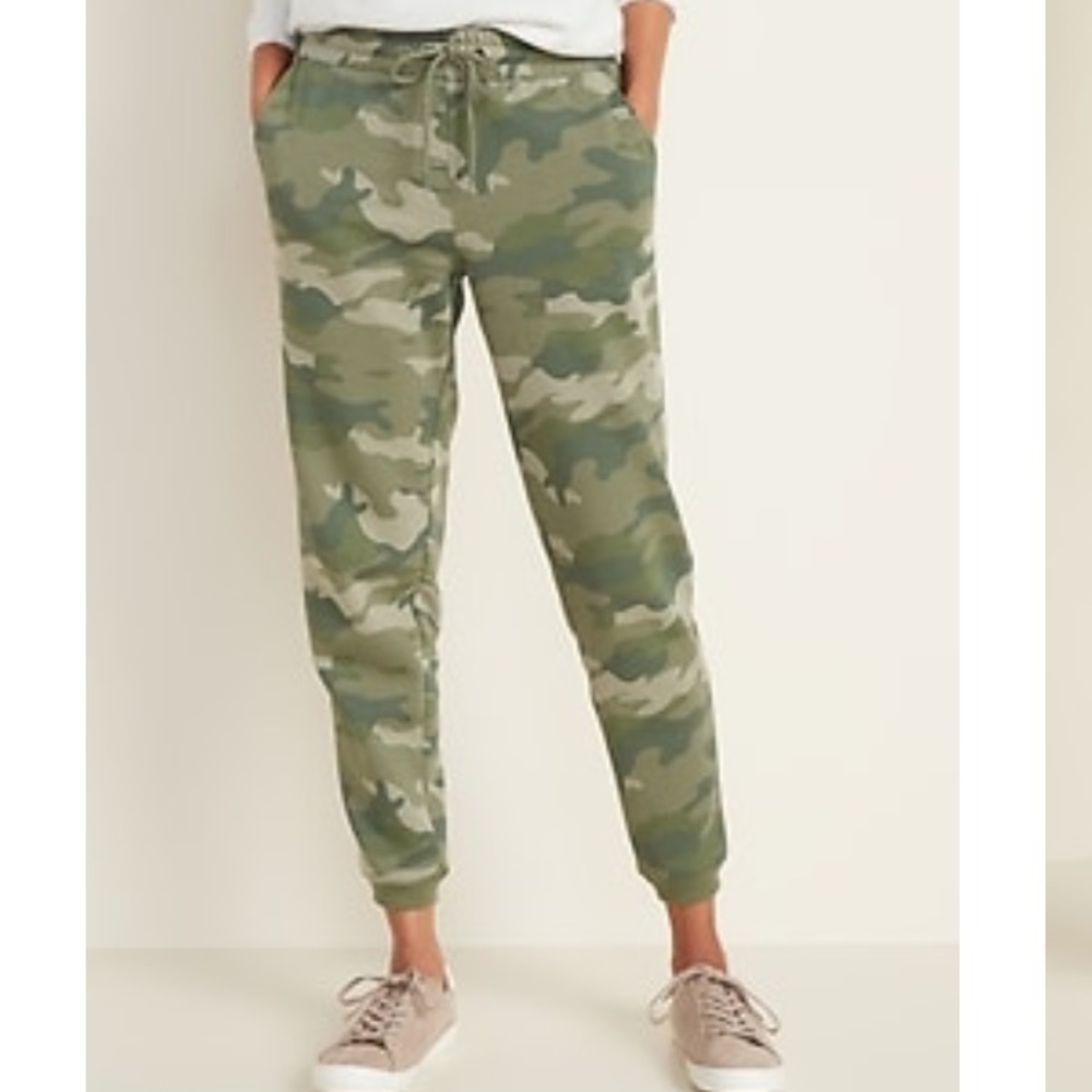 GREEN CAMO FRENCH TERRY JOGGERS